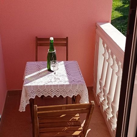 Apartmani Peko Pag Town Buitenkant foto