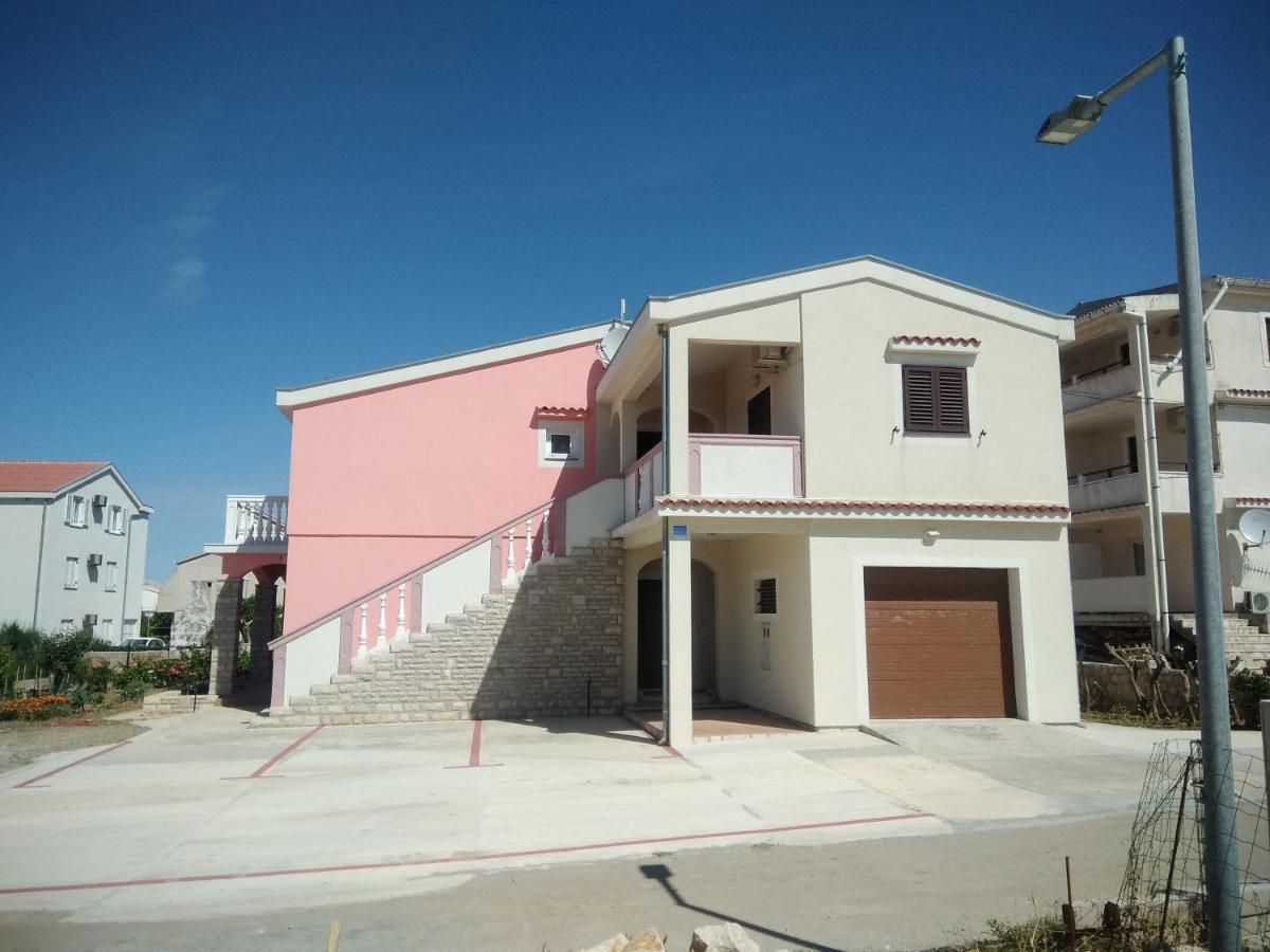 Apartmani Peko Pag Town Buitenkant foto