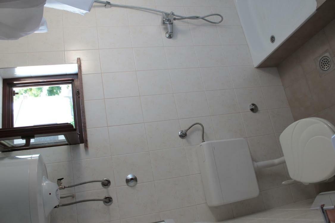 Apartmani Peko Pag Town Buitenkant foto