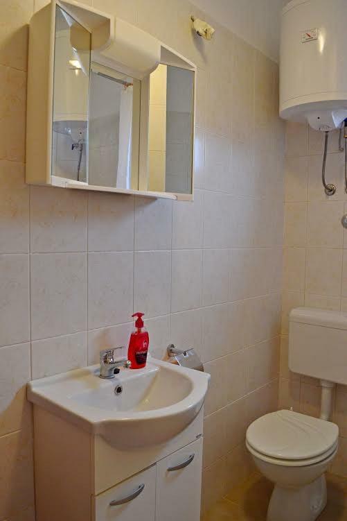 Apartmani Peko Pag Town Buitenkant foto